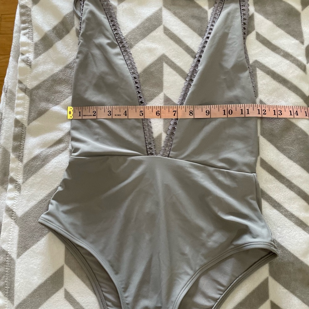 NWT aerie Halter Swim - Picture 3 of 8